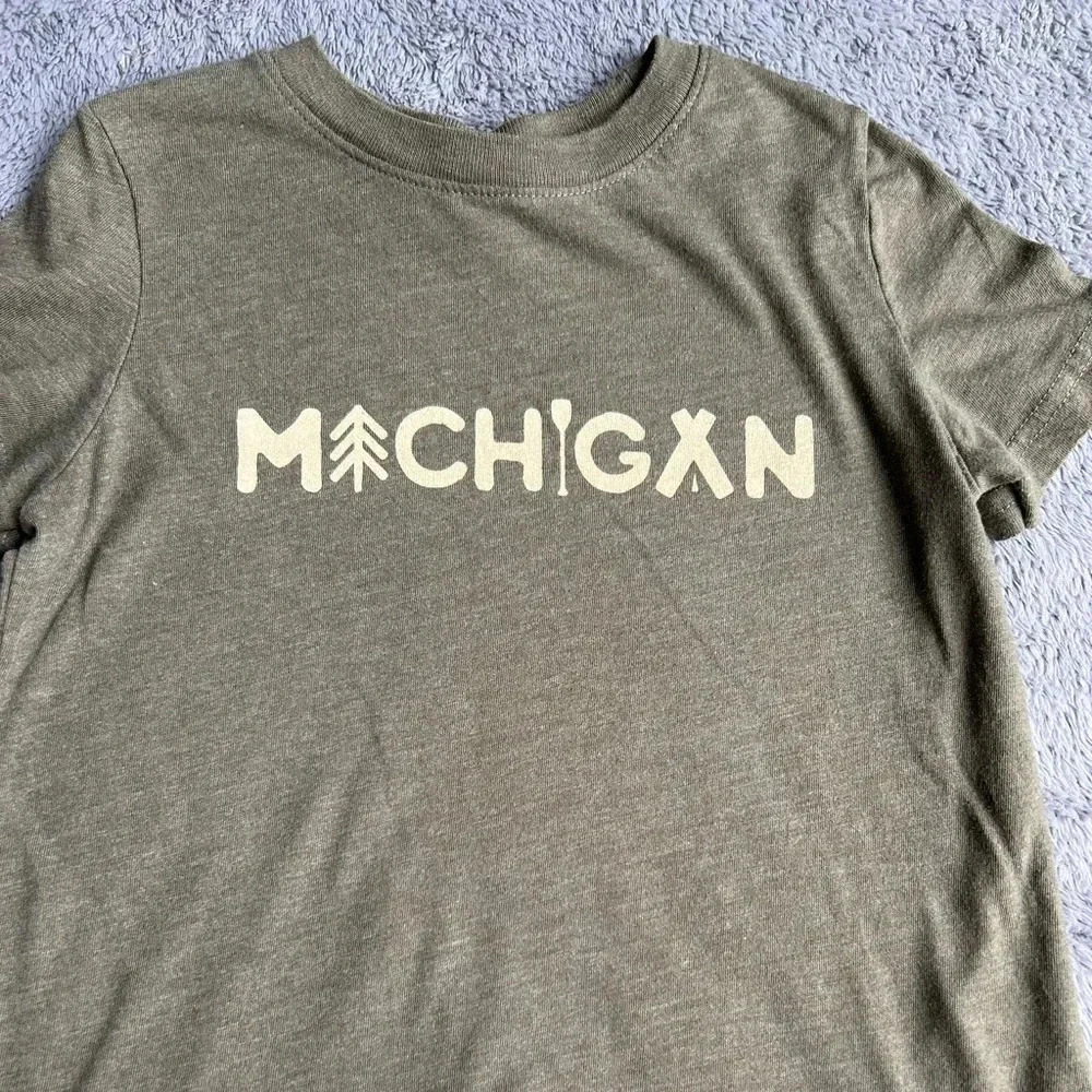 Kids Michigan T-Shirt. Size 4